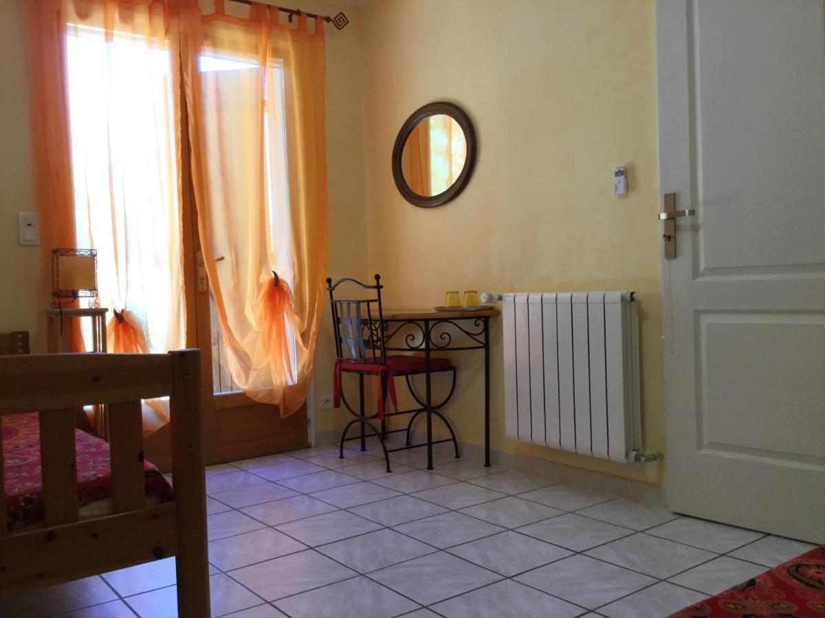 Bed and Breakfast Mas Soleil Et Vignes Saint-Hippolyte  Exterior foto